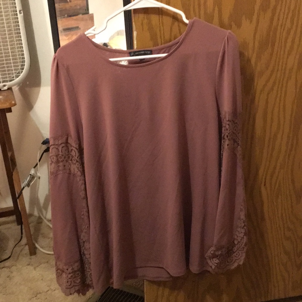 Lsleeve blsh pink top Embroidered lace slv pattern